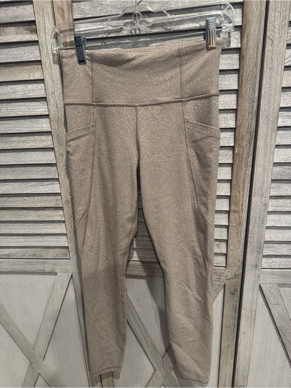Athleta Salutation Stash Pocket Taupe and White Textured High-Waist Leggings